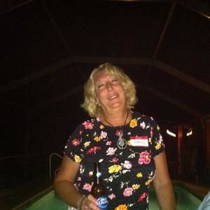 Meet your Posher, Cheryl